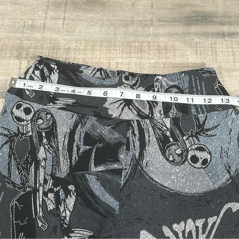 LuLaRoe Disney’s Nightmare before Christmas Jack and Sally leggings - Picture 3 of 5